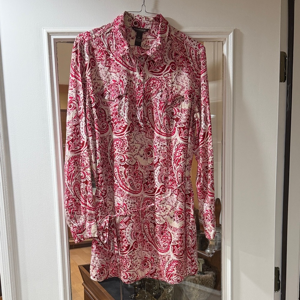 Bit & Bridle rayon paisley top - size medium